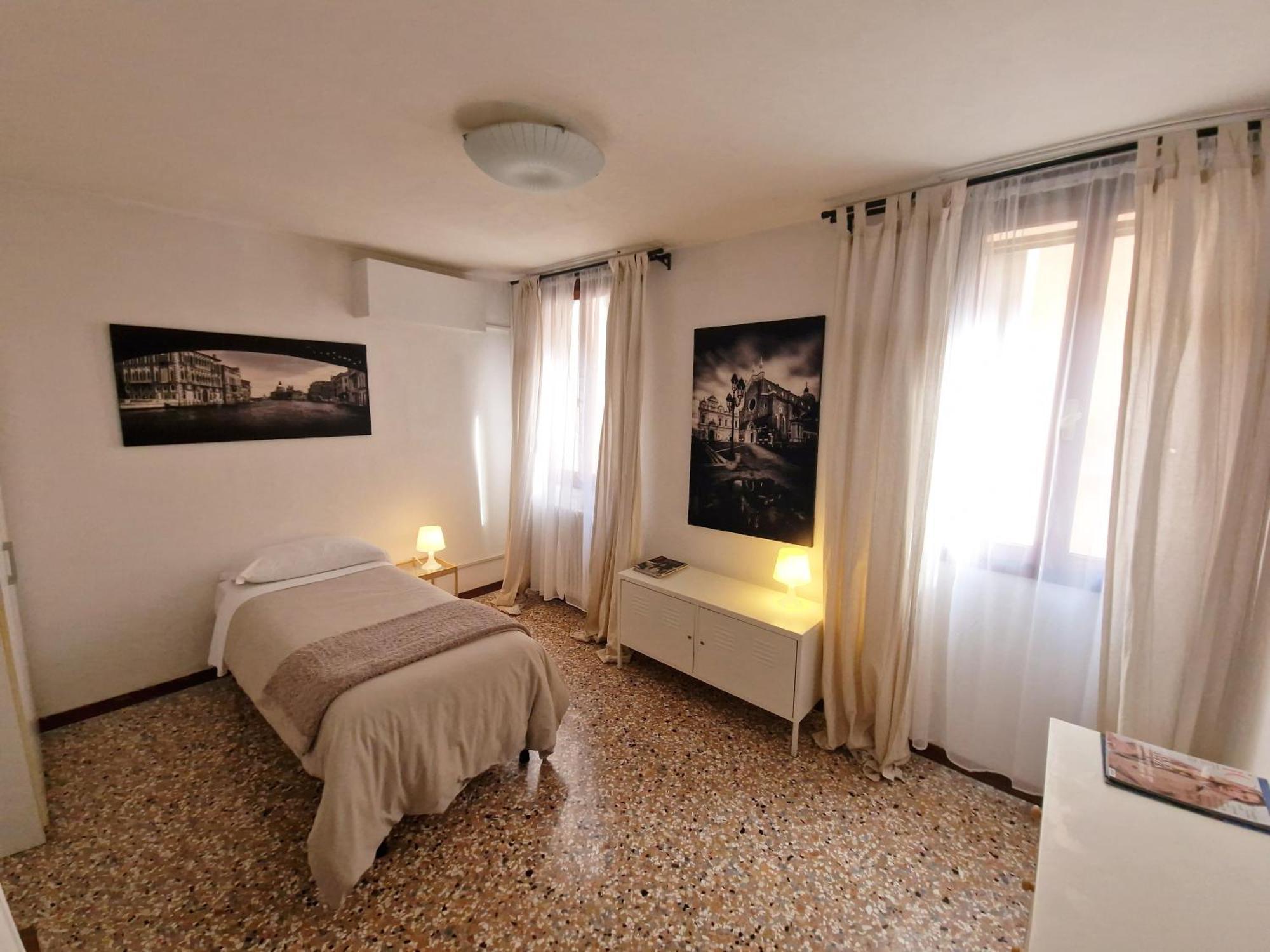 Hostel Silk Road